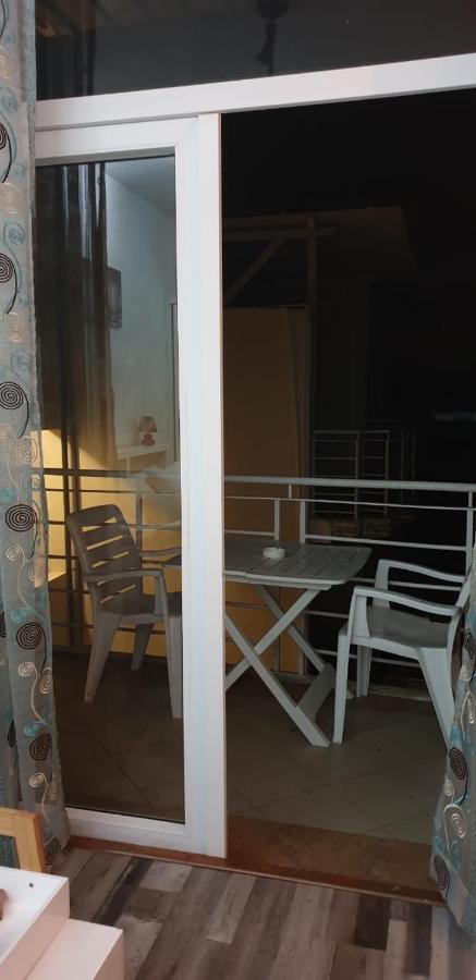 Studio- Grand Bay- 30 Meters From The Beach Extérieur photo
