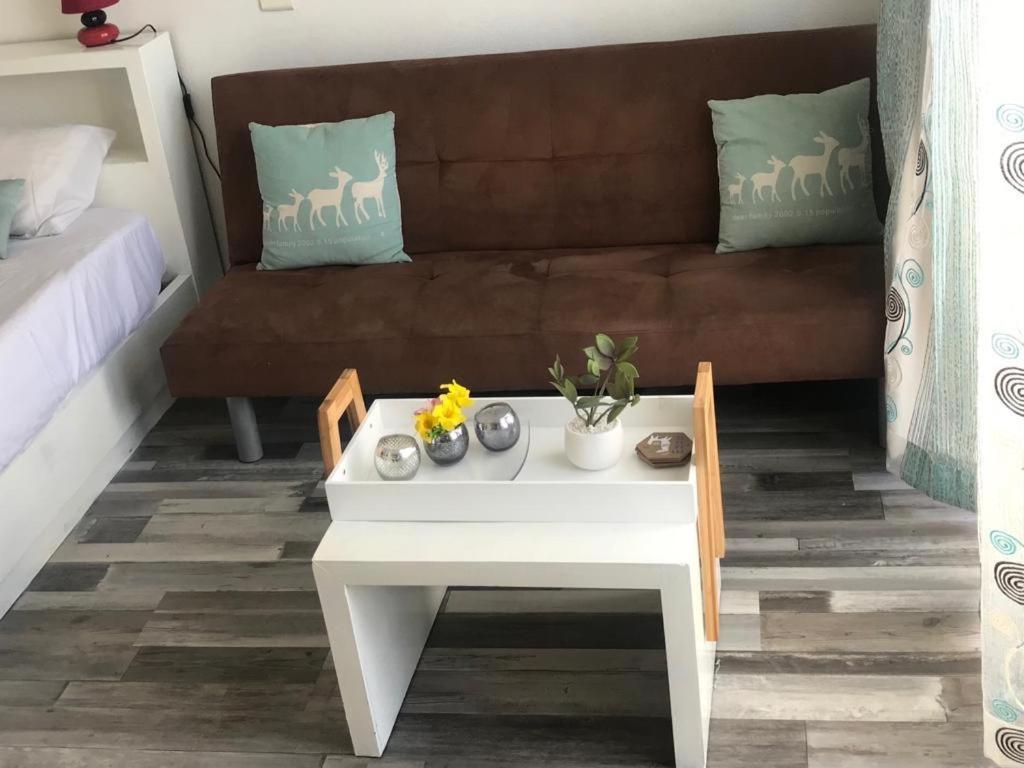 Studio- Grand Bay- 30 Meters From The Beach Extérieur photo