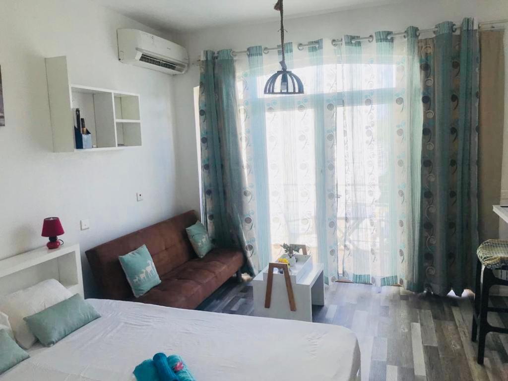 Studio- Grand Bay- 30 Meters From The Beach Extérieur photo