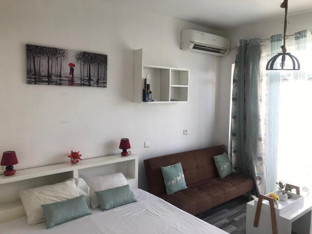 Studio- Grand Bay- 30 Meters From The Beach Extérieur photo